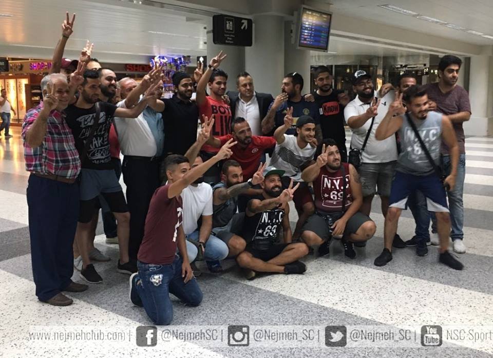 شباب "الالتراس" النجمة إلى الحرية