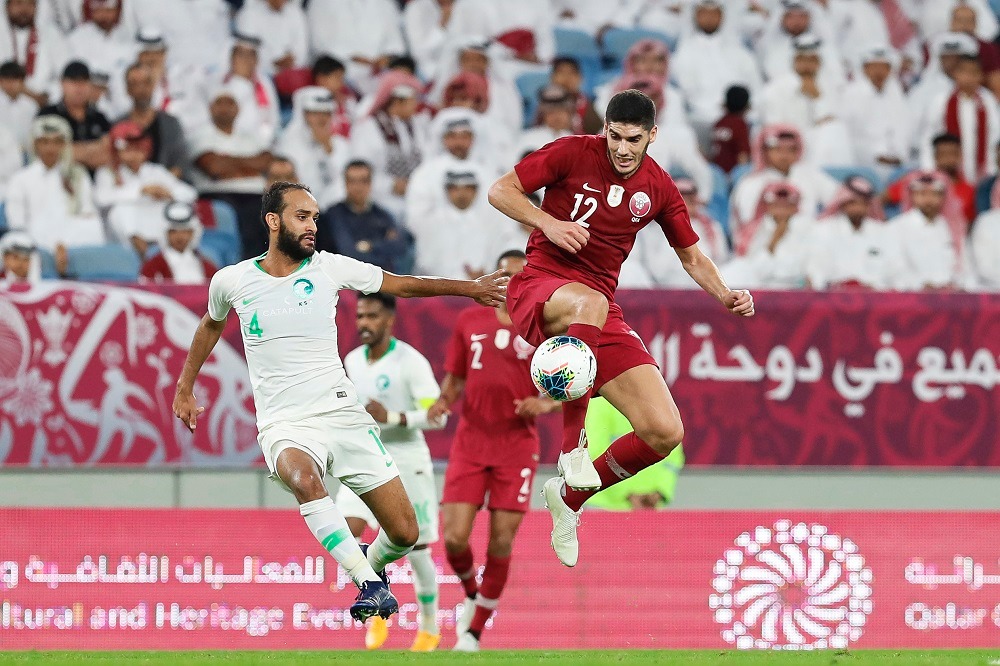 صور من مباراة قطر والسعودية