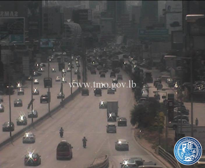 حركة المرور كثيفة من الضبية باتجاه انطلياس وصولا الى نهر الموت