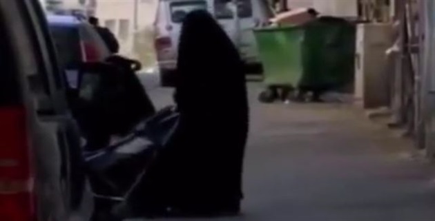 ميريام فارس تنكّرت بالنقاب في الشارع.. هكذا رصدتها الكاميرات في المغرب (صور)