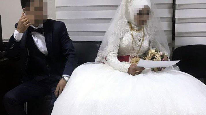  الشرطة أنقذت طفلة تبلغ من العمر 14 عاماً بعدما علمت أنها ستتزوج من شاب يبلغ من العمر 21 عاماً