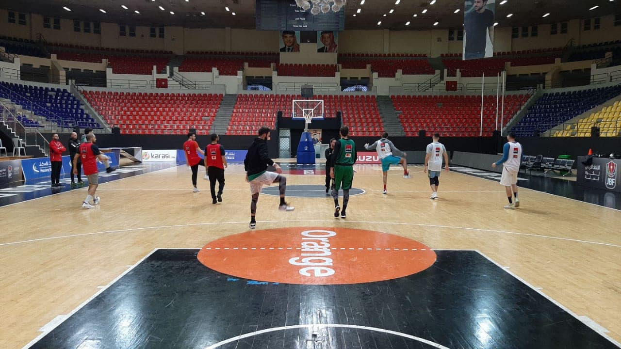 منتخب لبنان في حصة تدريبية 