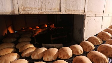 Lebanon News - محافظ البقاع يتابع موضوع بيع ربطات الخبز في السوق السوداء