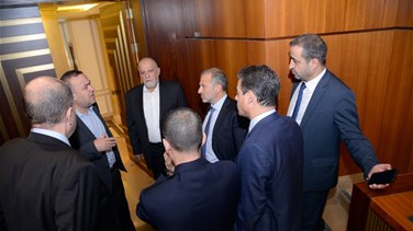Lebanon News - بعد الجلسة البرلمانية... اجتماع بين نواب التيار الوطني الحر وحزب الله