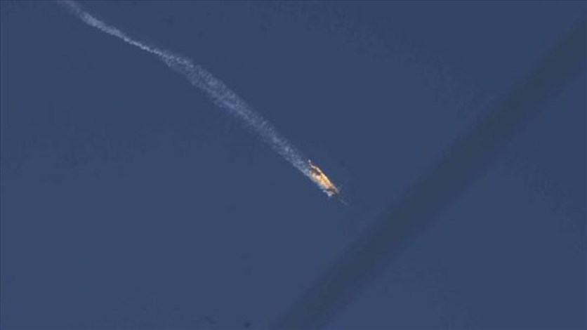 اسقاط طائرة حربية سورية بريف حماة... ومقتل الطيار