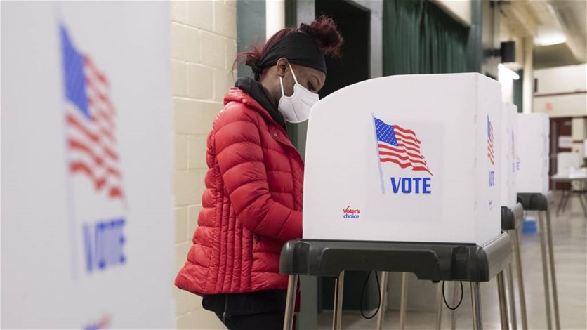 قرية أميركية تدلي بأولى الأصوات في الانتخابات الرئاسية