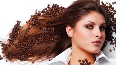 طريقة سهلة لتطبيق القهوة على الشعر... والحصول على فوائد متعددة!