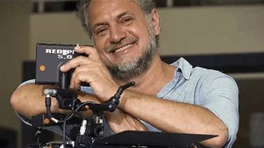 في موقع التصوير... وفاة السينمائي البرازيلي برينو سيلفيرا عن عمر...