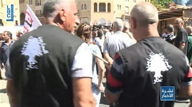 Retired servicemen try to storm Parliament-[REPORT]