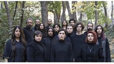 ممثلات إيرانيات يشاركن في احتجاج صامت من دون حجاب (فيديو)