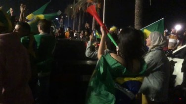مشجعو المنتخب البرازيلي جابوا شوارع بيروت وصور وعدد من المناطق احتفاء بفوز البرازيل على سويسرا