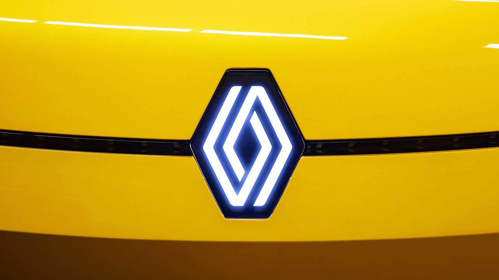 Renault sales fall for 4th straight year
