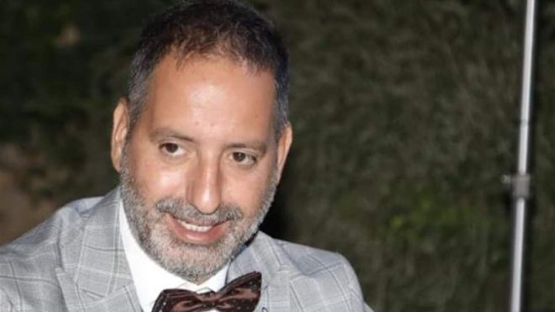 أمير يزبك: هويّتي اللبنانيّة للبيع وبسعر مغرٍ