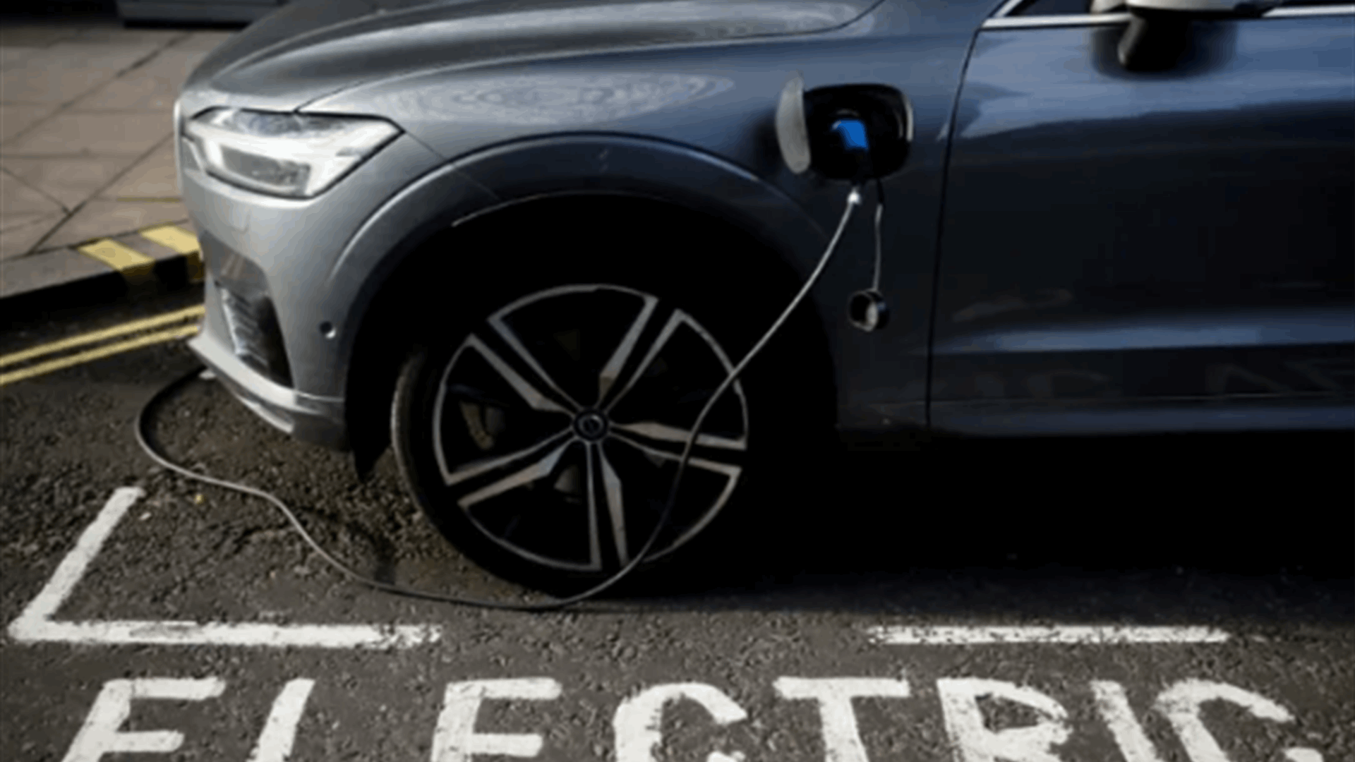 دراسة... السيارات الكهربائية قد تساعد في استقرار شبكات الطاقة