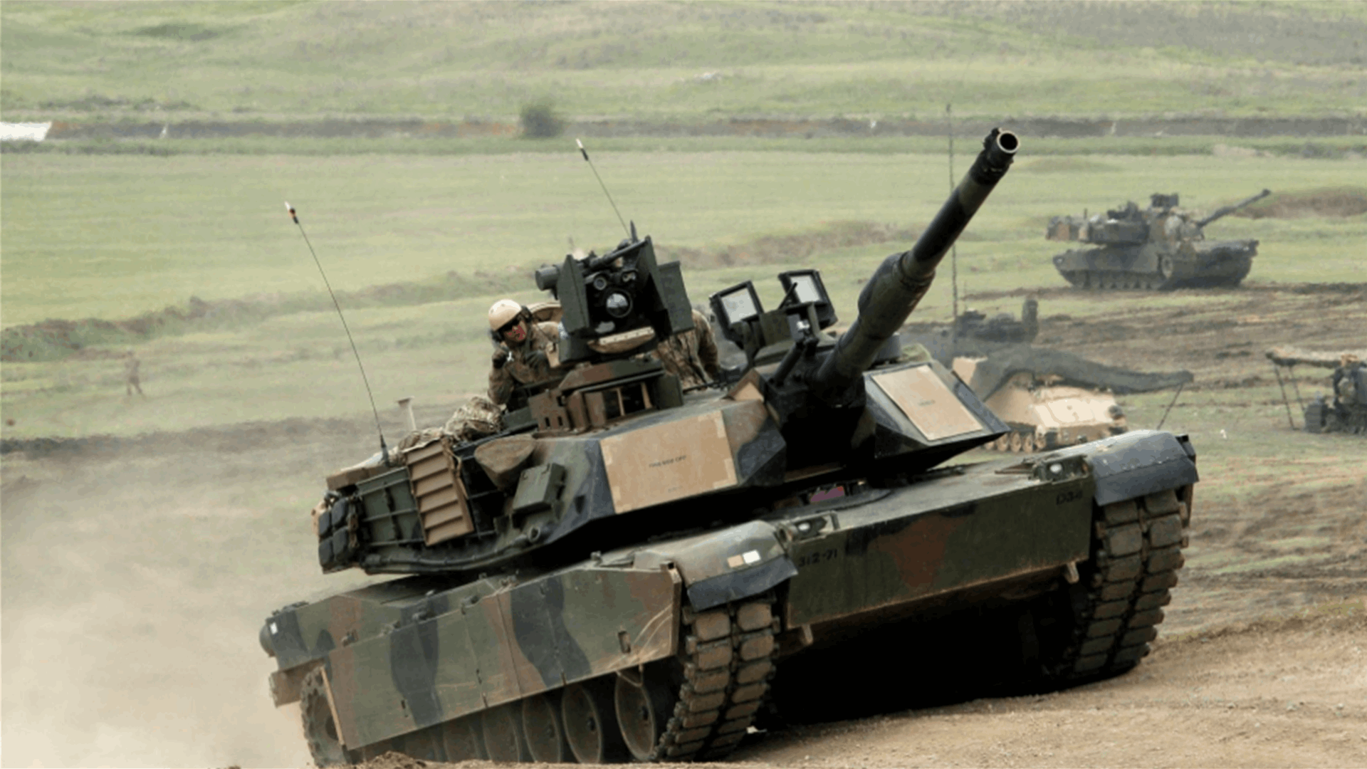 Russia launches wave of missiles at Ukraine after Kyiv secures tanks
