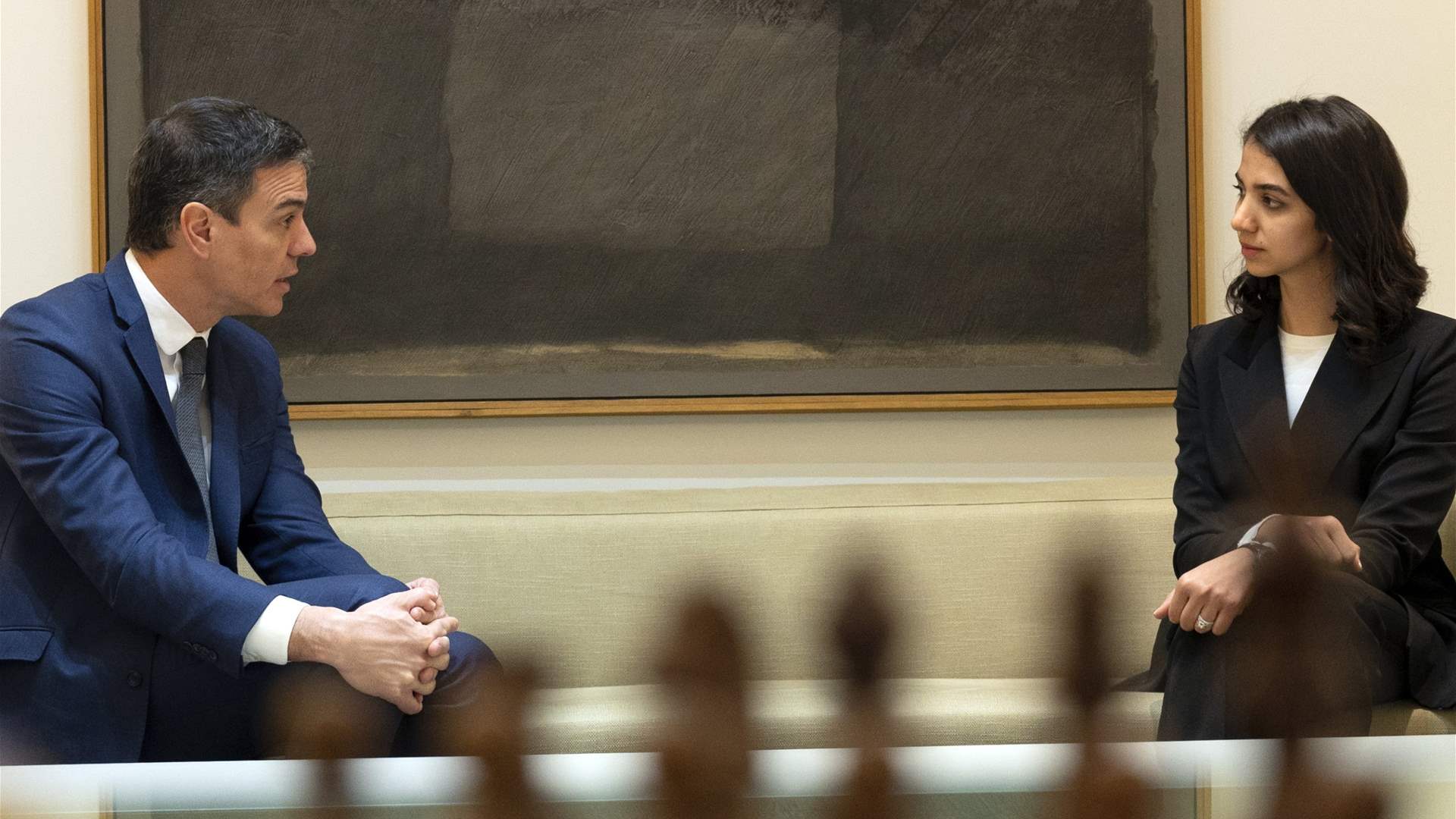 Iranian chess player who competed without hijab meets with Spanish PM