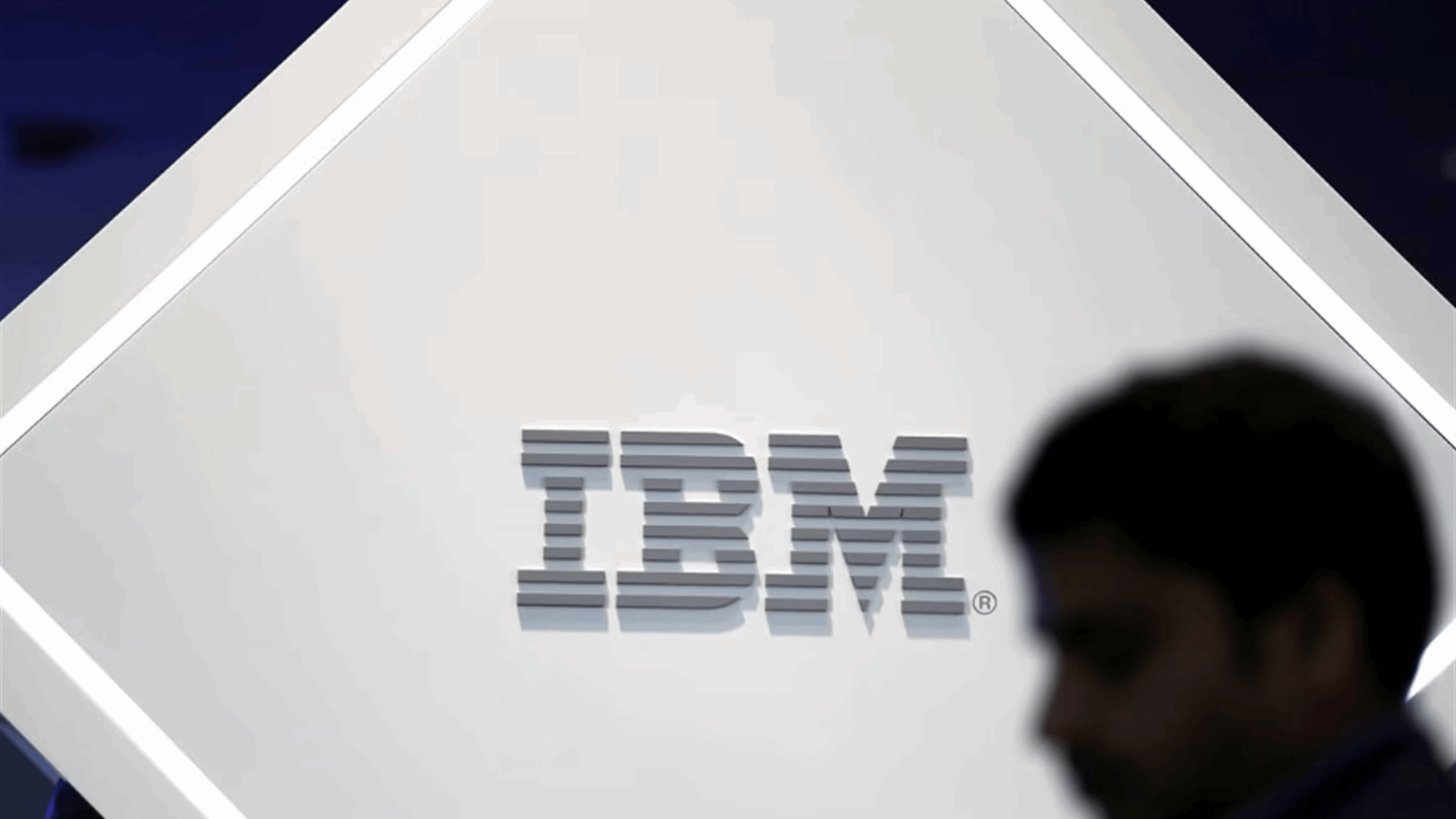IBM cuts 3,900 jobs, misses annual cash target