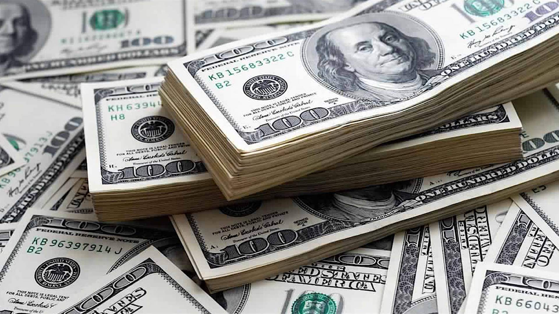 ضبط 120 ألف دولار مع عاملة إثيوبية كانت في طريقها لمغادرة لبنان