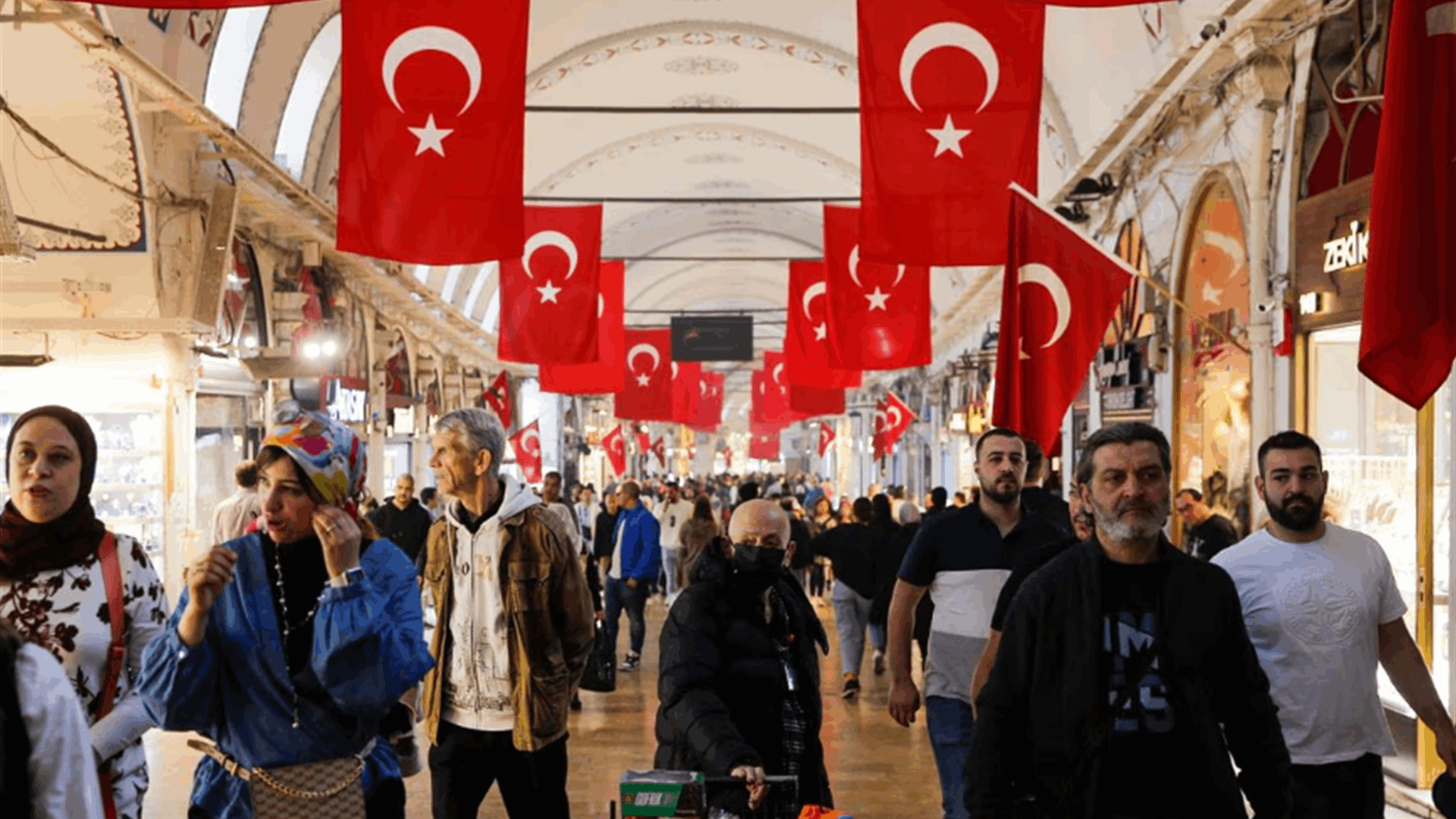 Turkey's tourism gains in war-hit 2022 but trade deficit widens