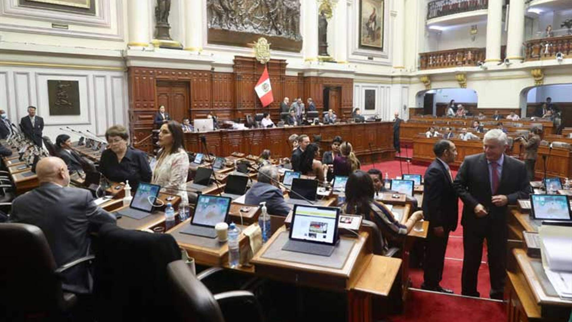 وسط إستمرار الإحتجاجات... برلمان البيرو يخفق في التوصل إلى إتفاق حول إجراء إنتخابات مبكرة 