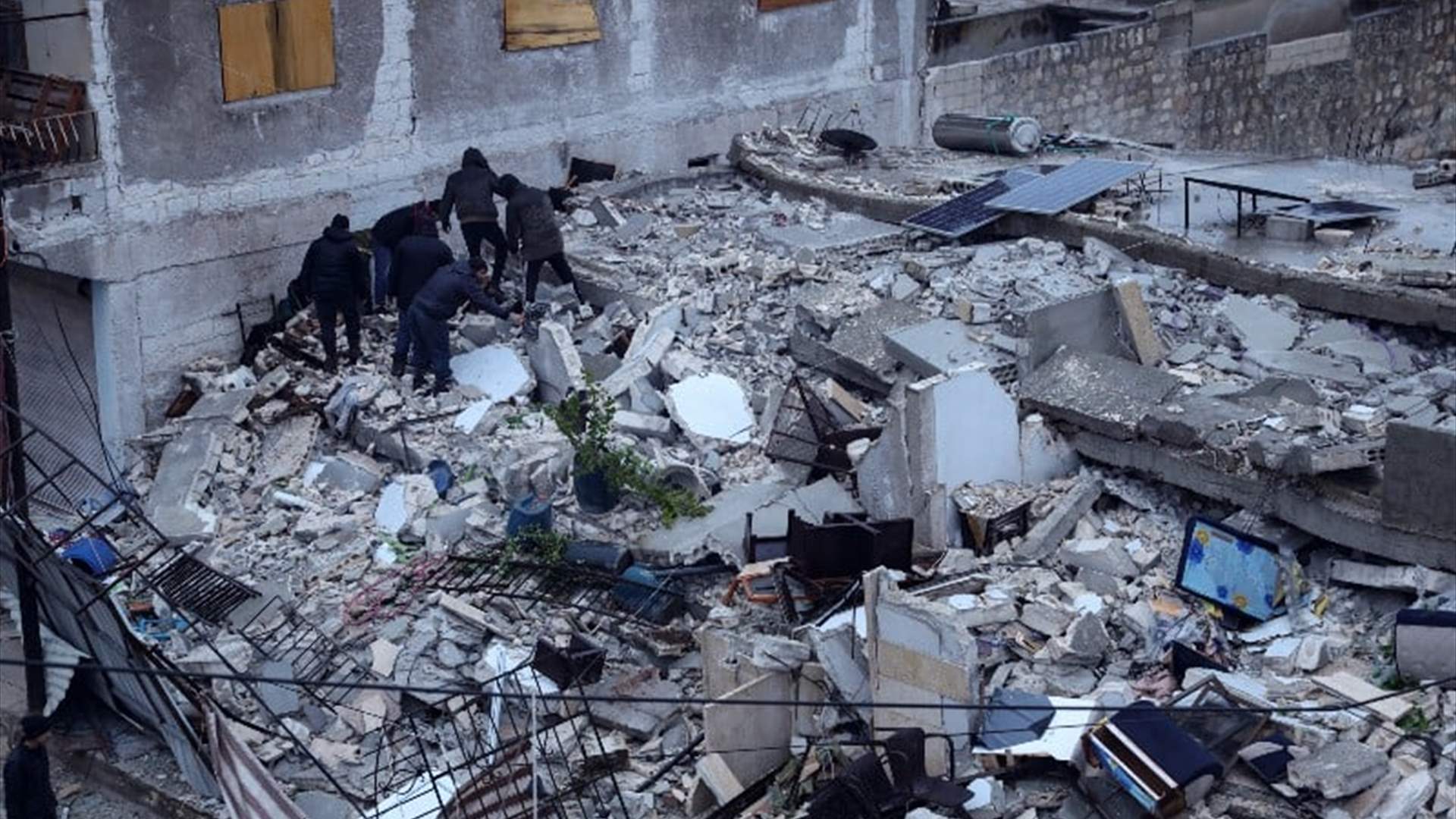 560 قتيلاً في سوريا كاملة جراء الزلزال