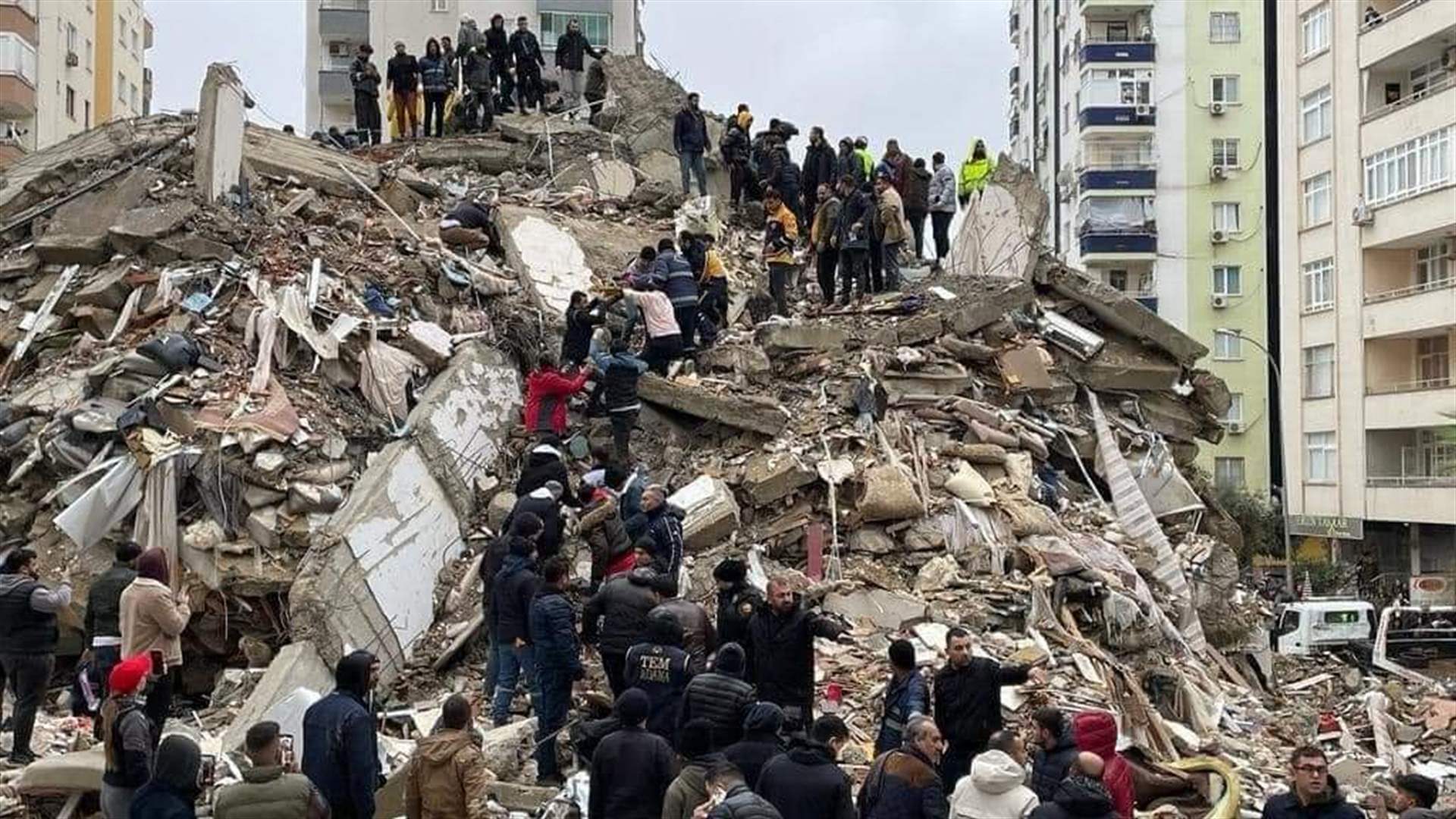 توقيف أربعة أشخاص في تركيا بعد منشورات على الشبكات الإجتماعية تتعلق بالزلزال