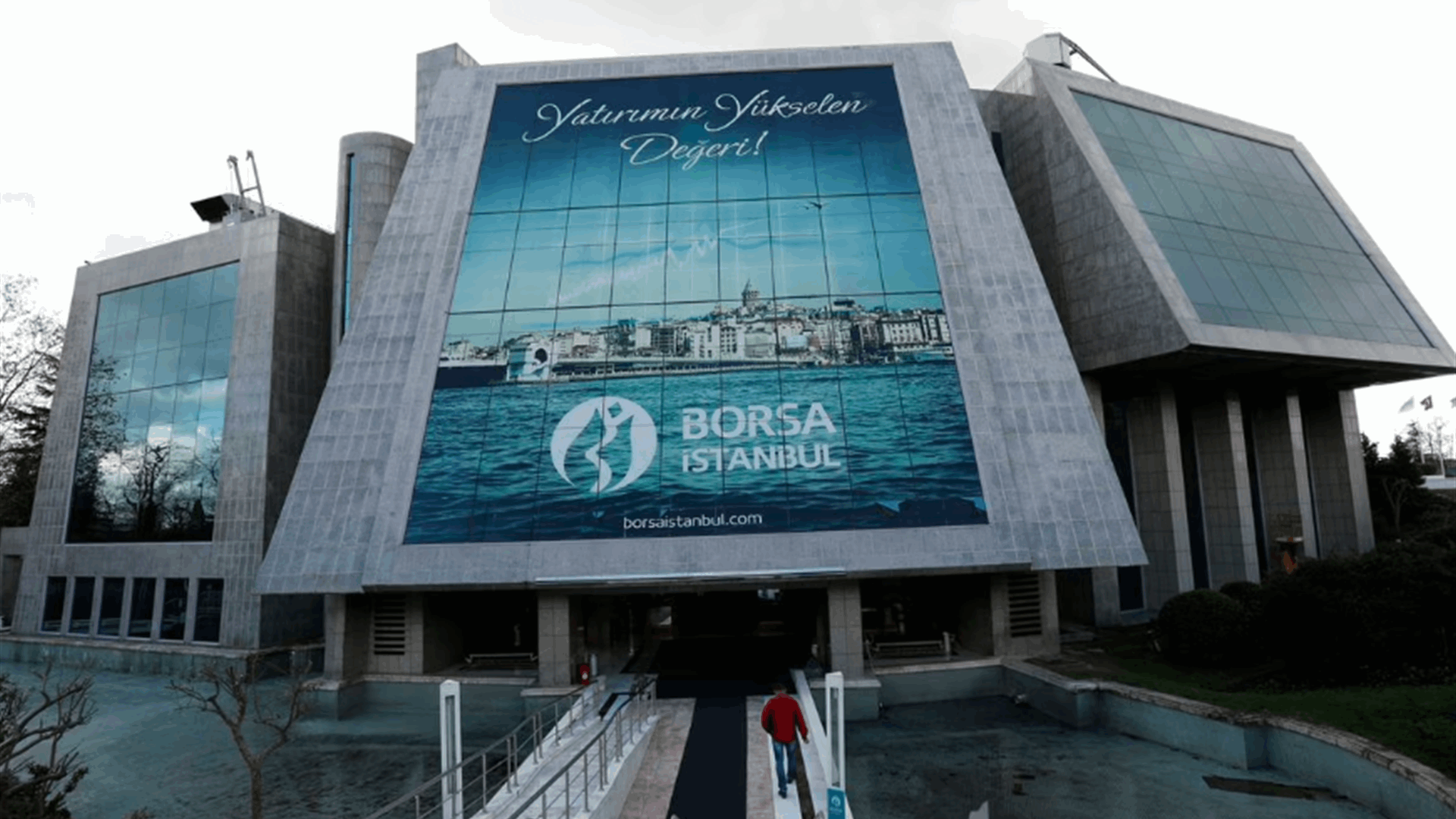 Turkish bourse shut for 5 days after quake, Wed trades cancelled