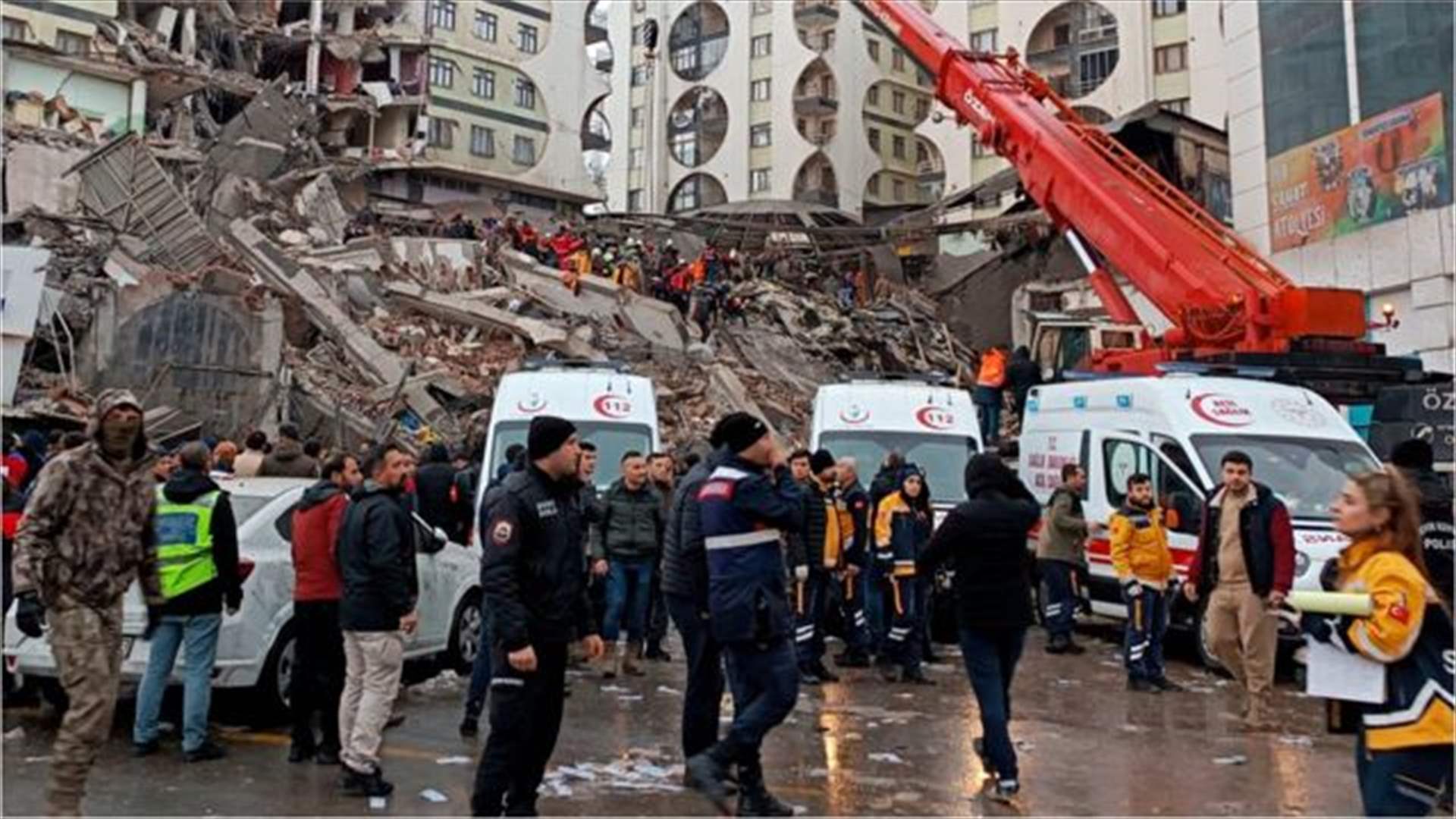 توقيف 48 شخصا في تركيا لقيامهم بأعمال نهب في المحافظات المنكوبة