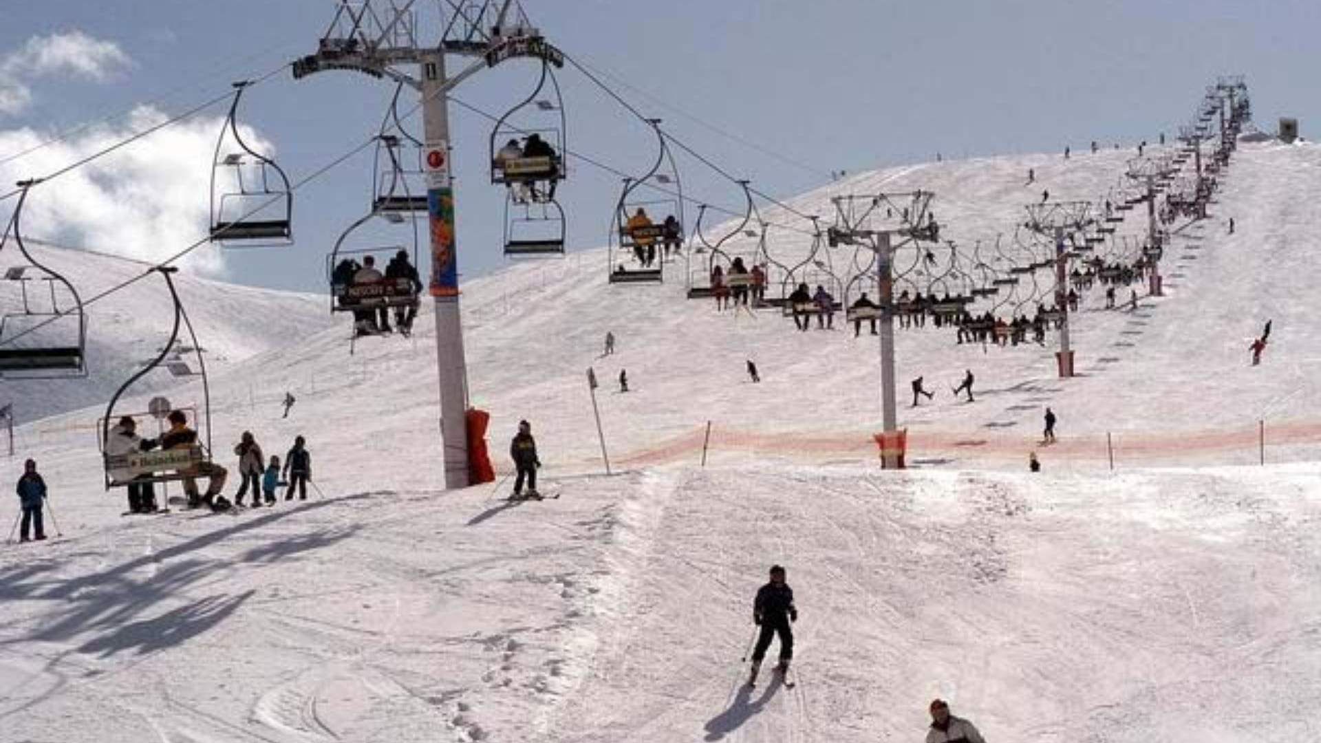 Kfardebian ski centers reaches maximum capacity 