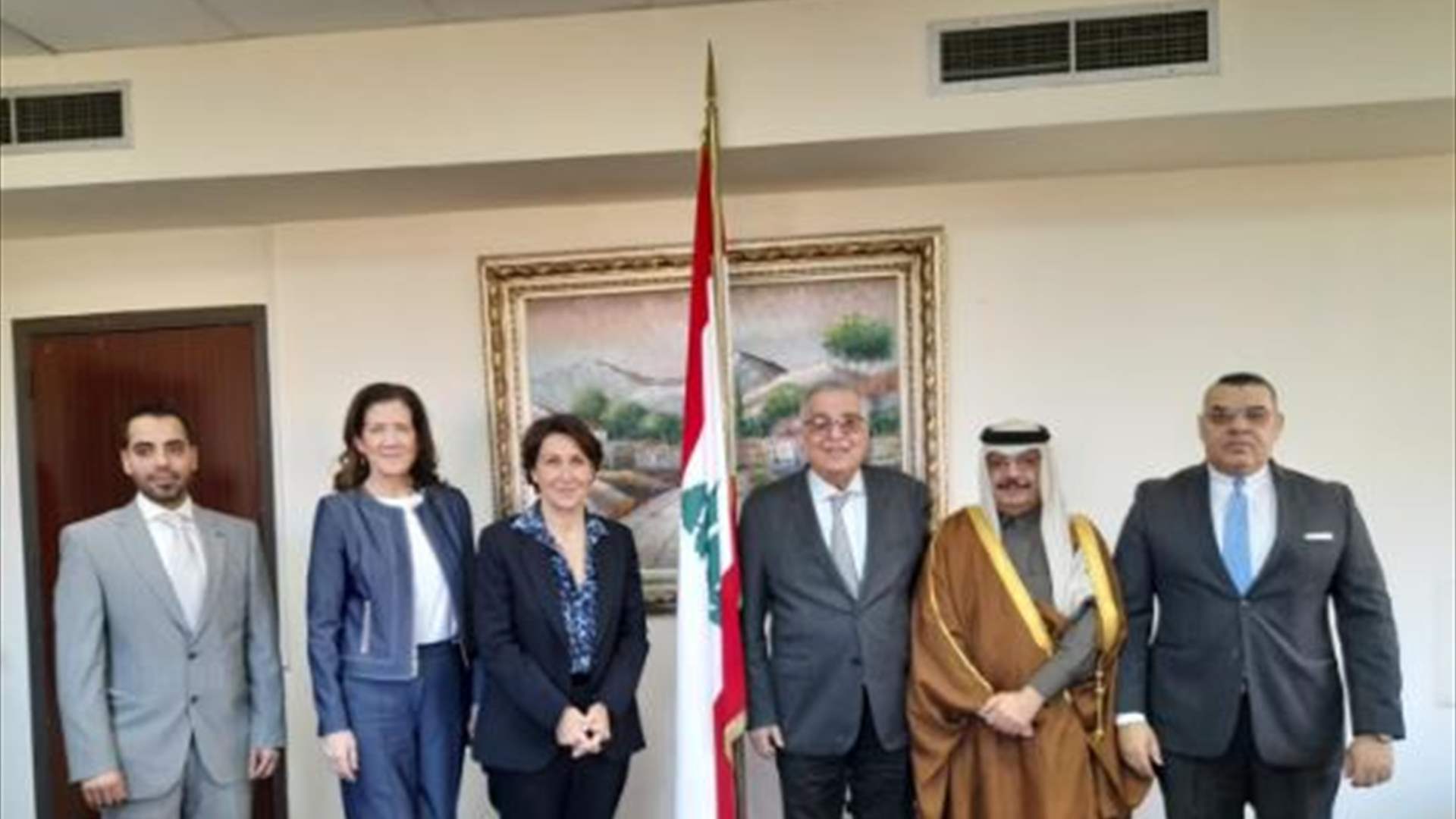 بو حبيب يستقبل سفراء دول إجتماع باريس.. وتشديد على ضرورة الإسراع بانتخاب رئيس 