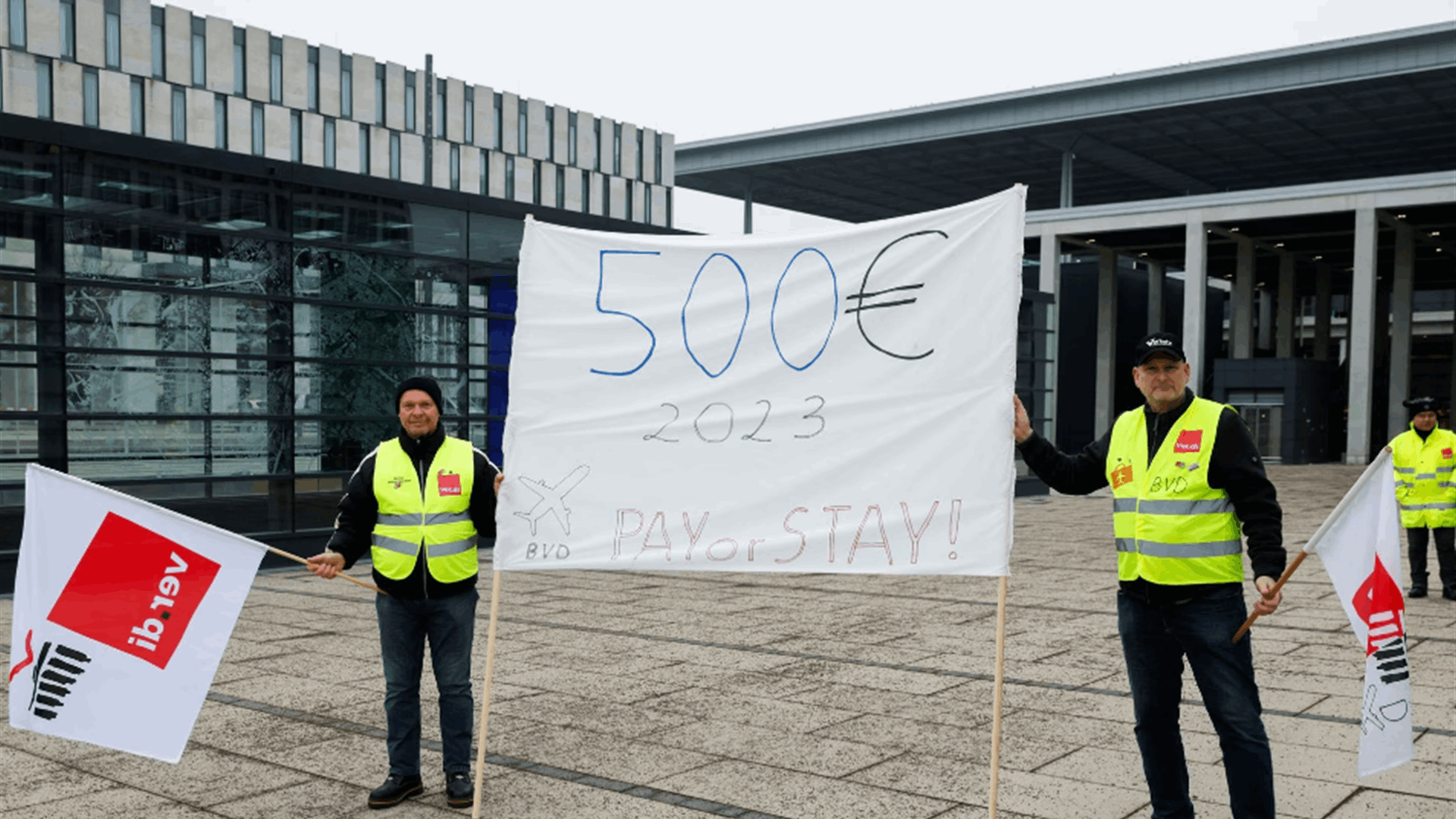 Operator warns of 'massive disruptions' in German airports strike