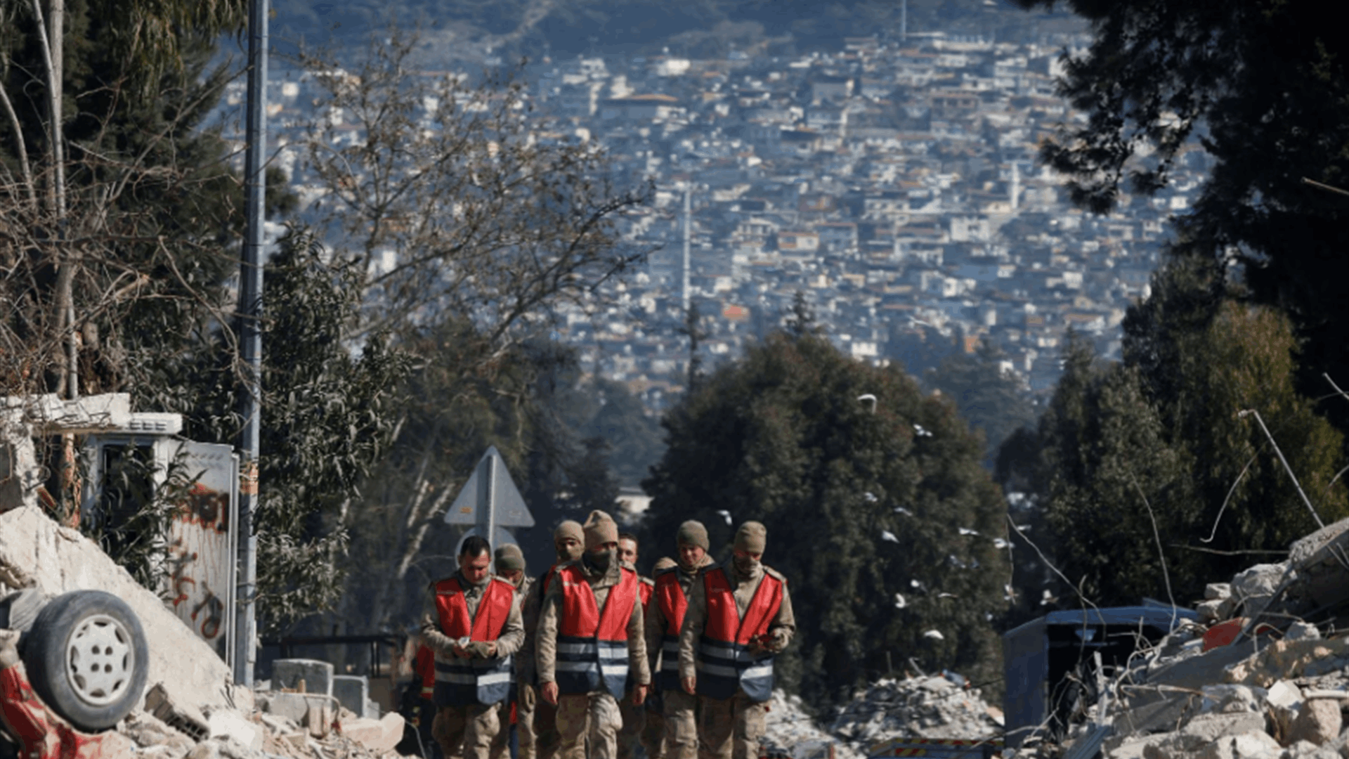 Aid focus turns to the homeless and destitute in aftermath of Turkey quake