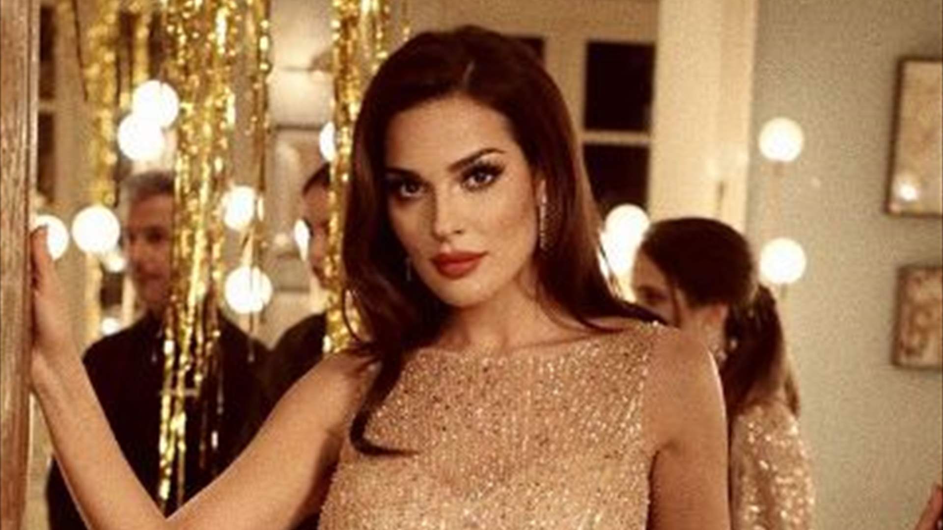 نادين نسيب نجيم تقلق متابعيها: "عم حس بدوخة وتعبت"