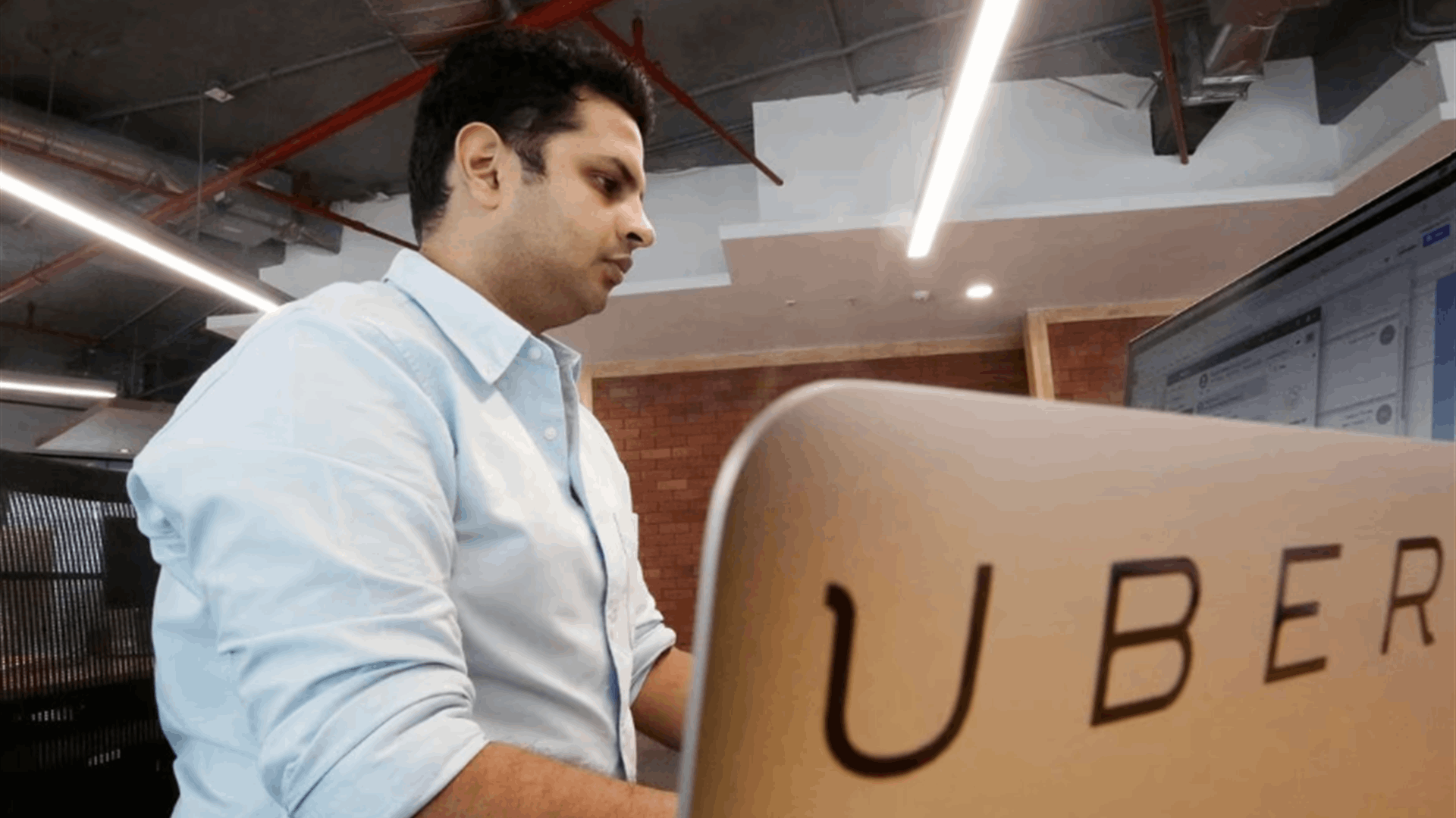 Uber to introduce EVs in India in push to clean cars