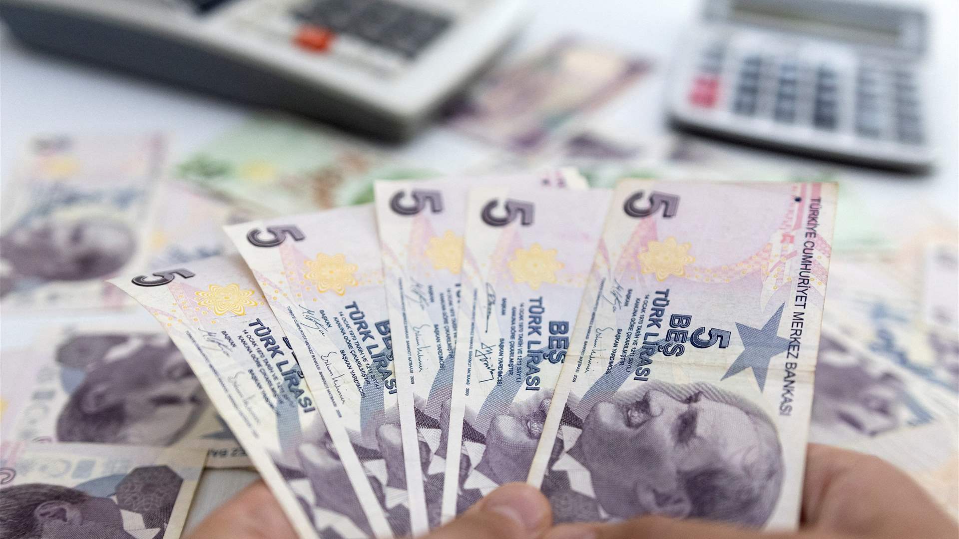 Turkey dug deep into reserves to keep lira stable through quake -bankers 