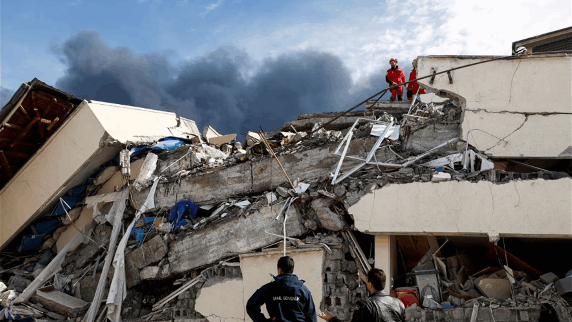 Turkey bans layoffs, offers salary support in earthquake zone