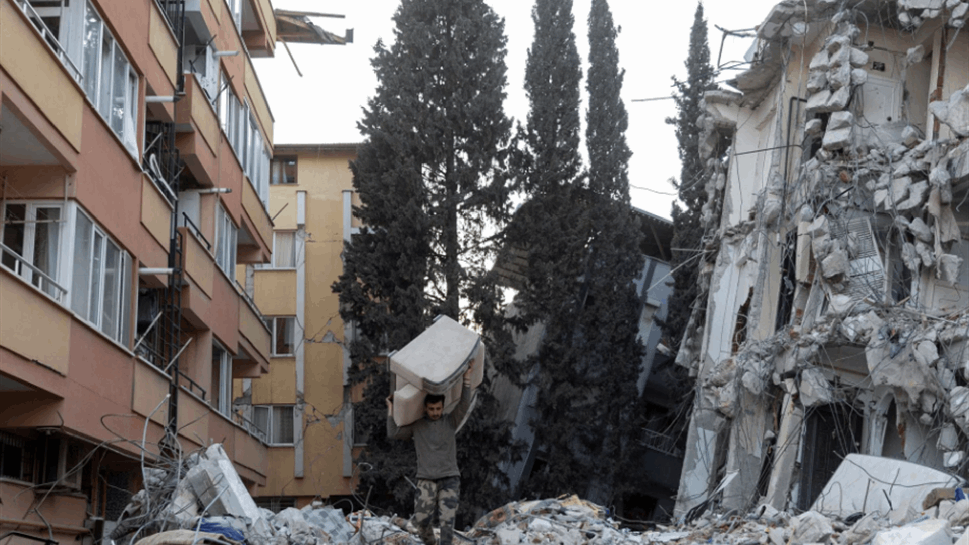 Turkey issues earthquake rebuilding rules after millions left homeless