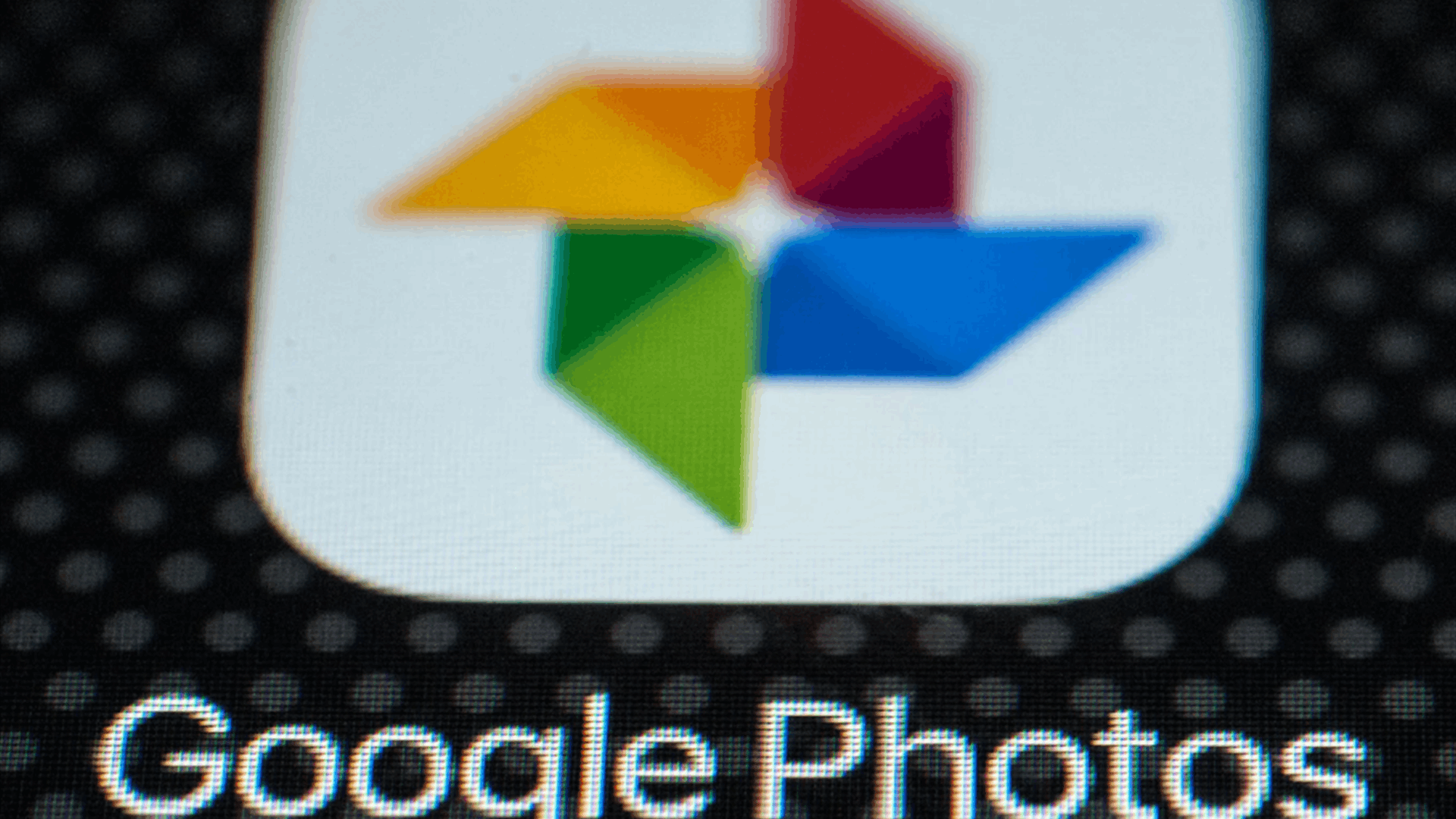 Google Photos’ AI-powered ‘Magic Eraser’ is now a Google One subscription perk