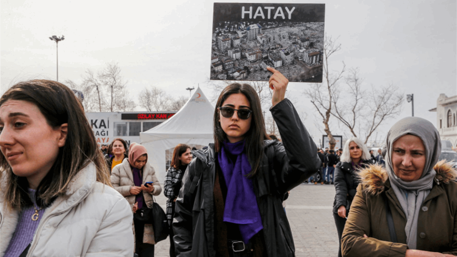Turks protest over government's quake response in stadiums, on streets