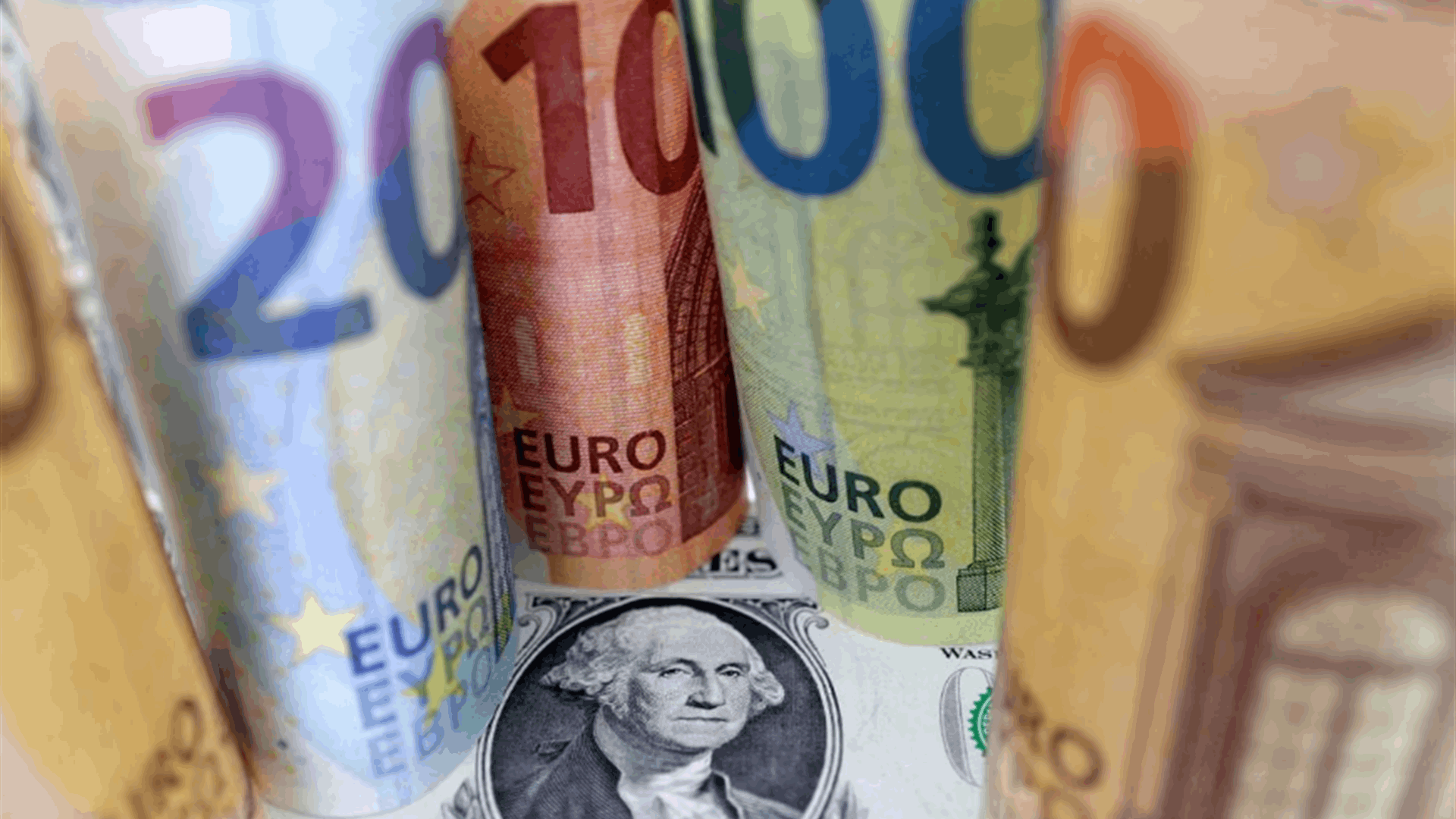 US dollar drops after recent gains: short-term uptrend intact