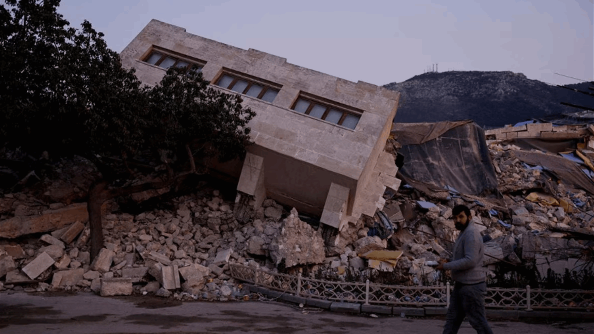 Around 40,000 Syrians return from Turkey after quake