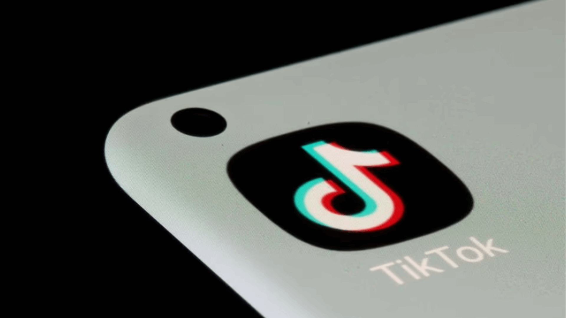 White House sets deadline for purging TikTok from federal devices