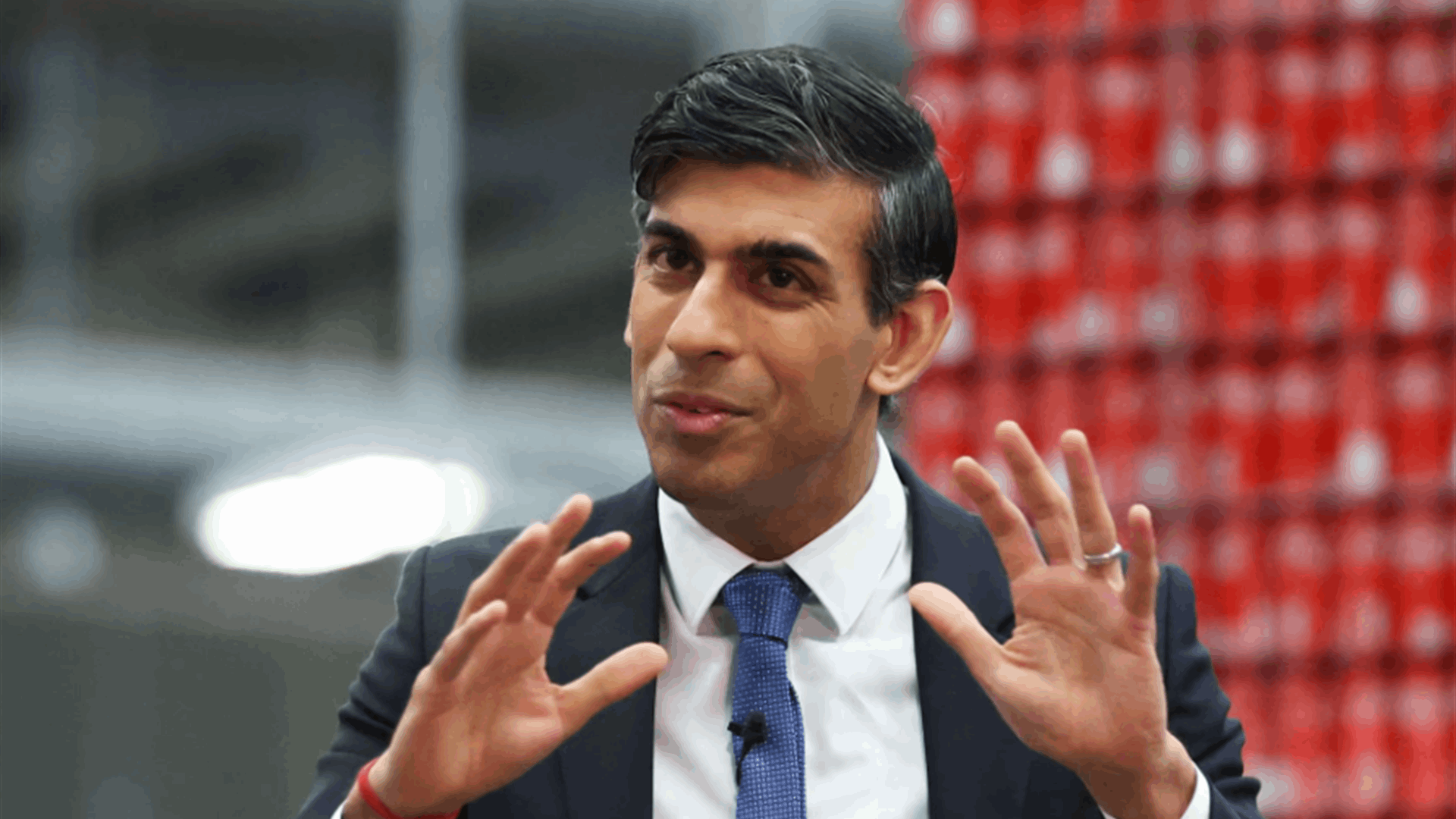 Sunak in Belfast to sell new Brexit deal