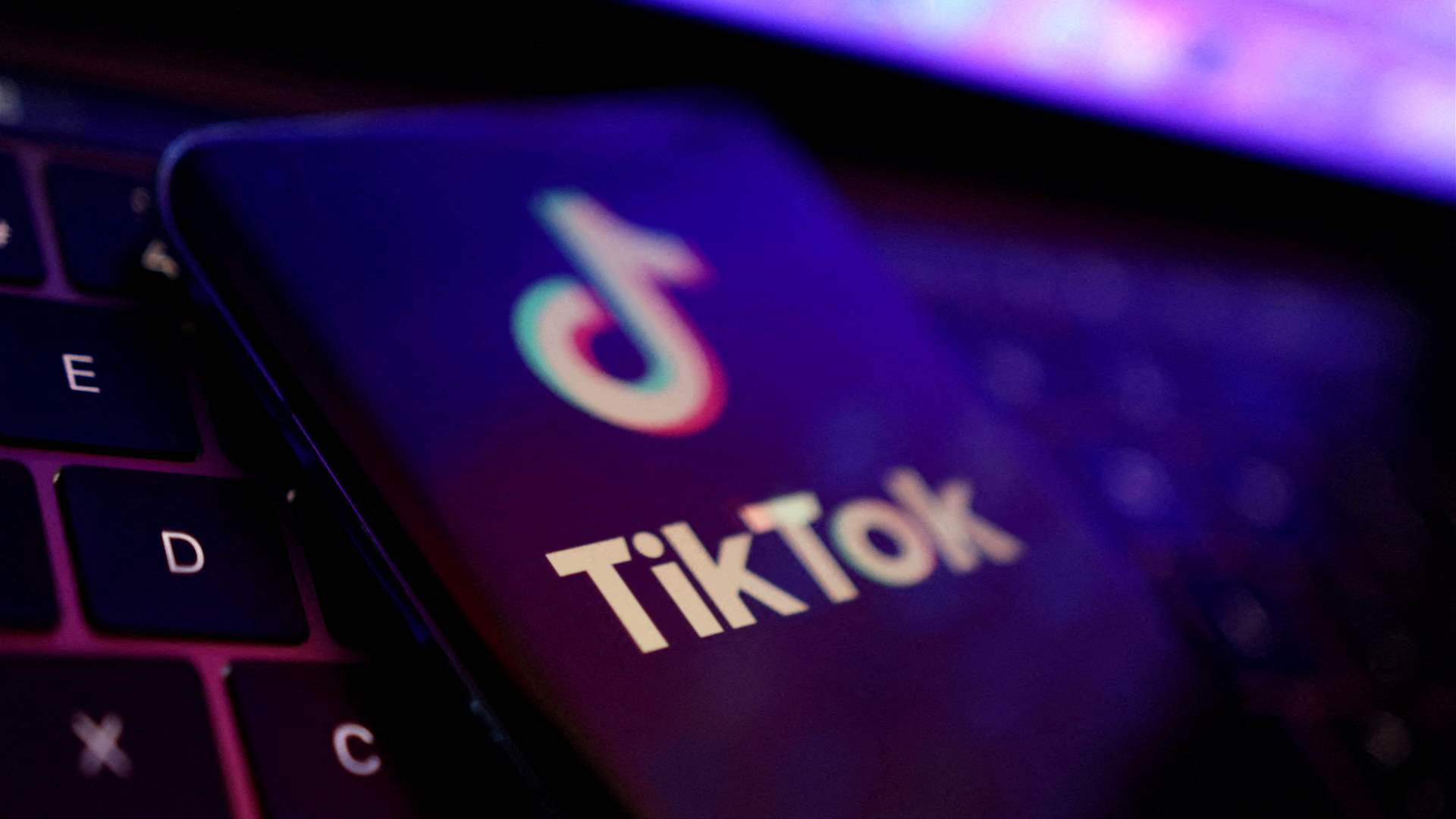 US House panel approves bill giving Biden power to ban TikTok