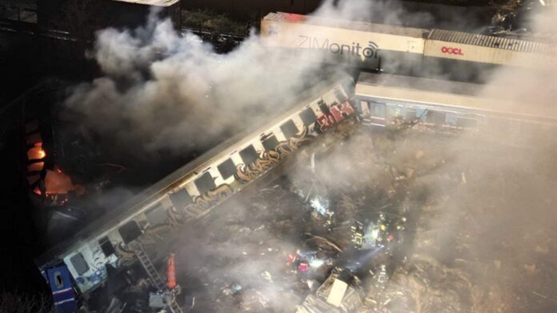 مسؤول محطة القطار اليوناني يعترف بالخطأ!... ووزير النقل يعتذر من العائلات