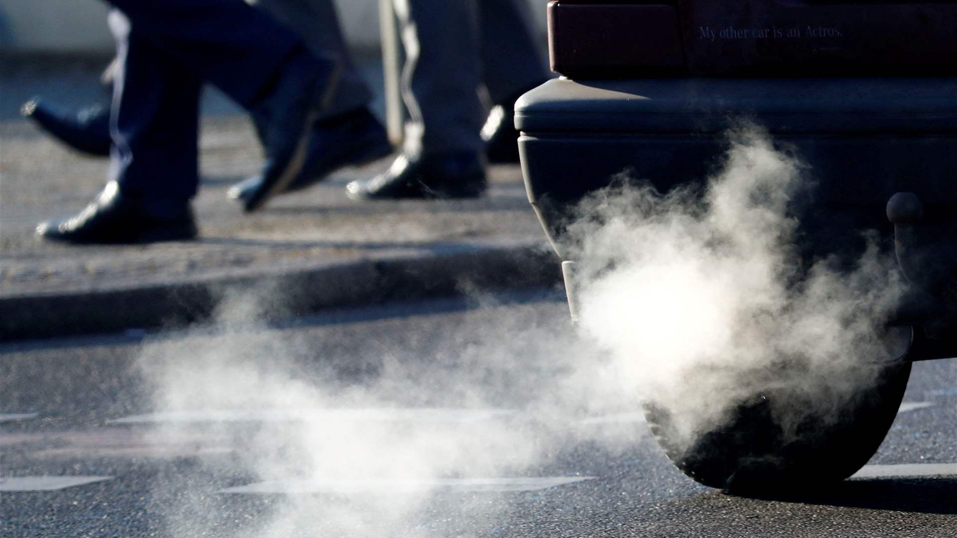 EU delays vote on combustion engine phase-out after German pushback