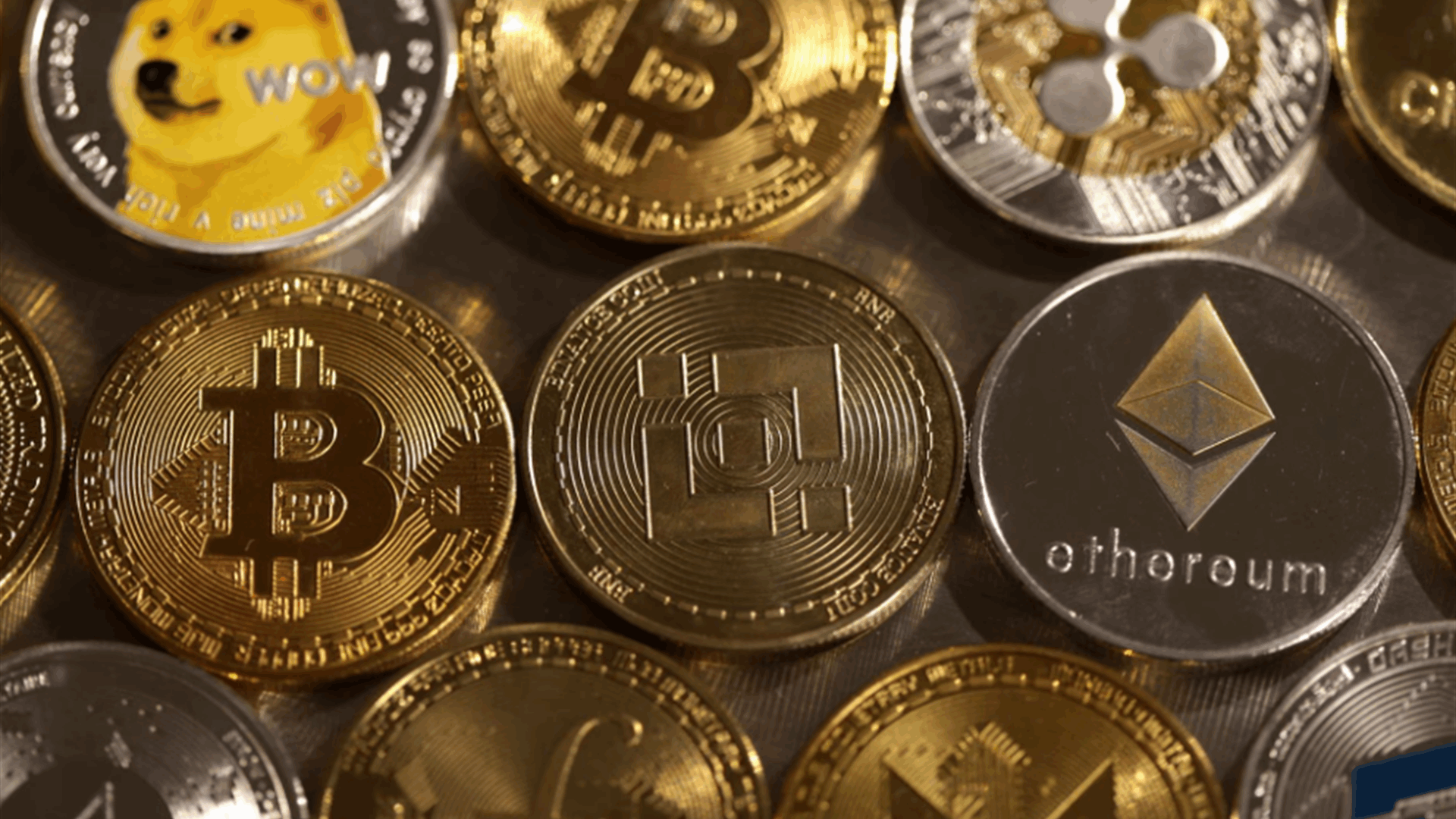 Cryptoverse: Hooked on growth, bitcoin investors turn to smart tokens