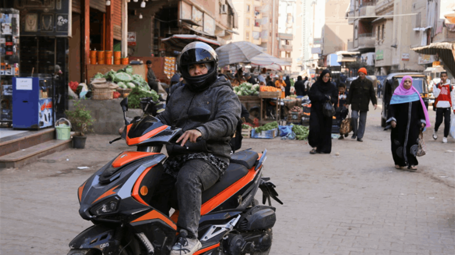 Egyptian scooter driver wants to start all-woman app