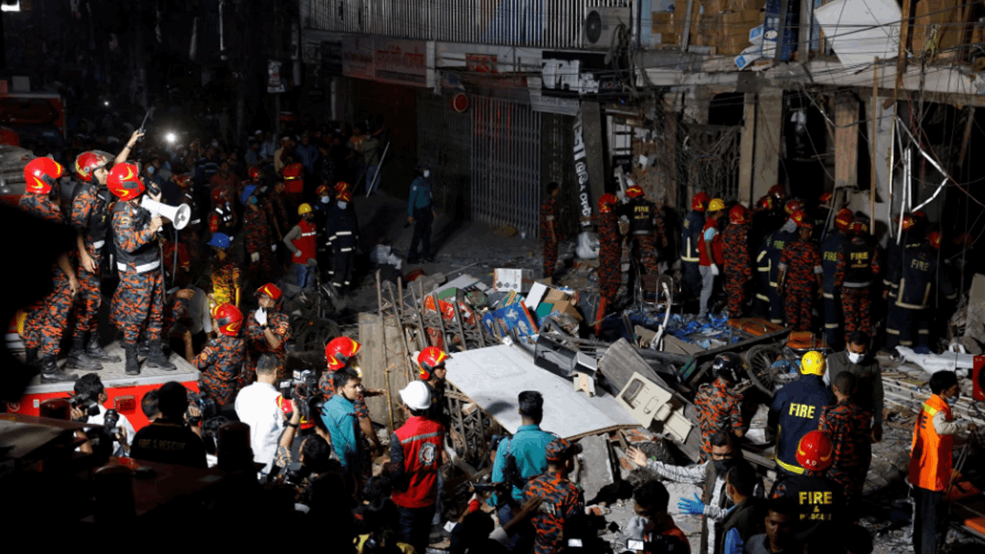Explosion kills 15 in crowded market in Bangladesh capital