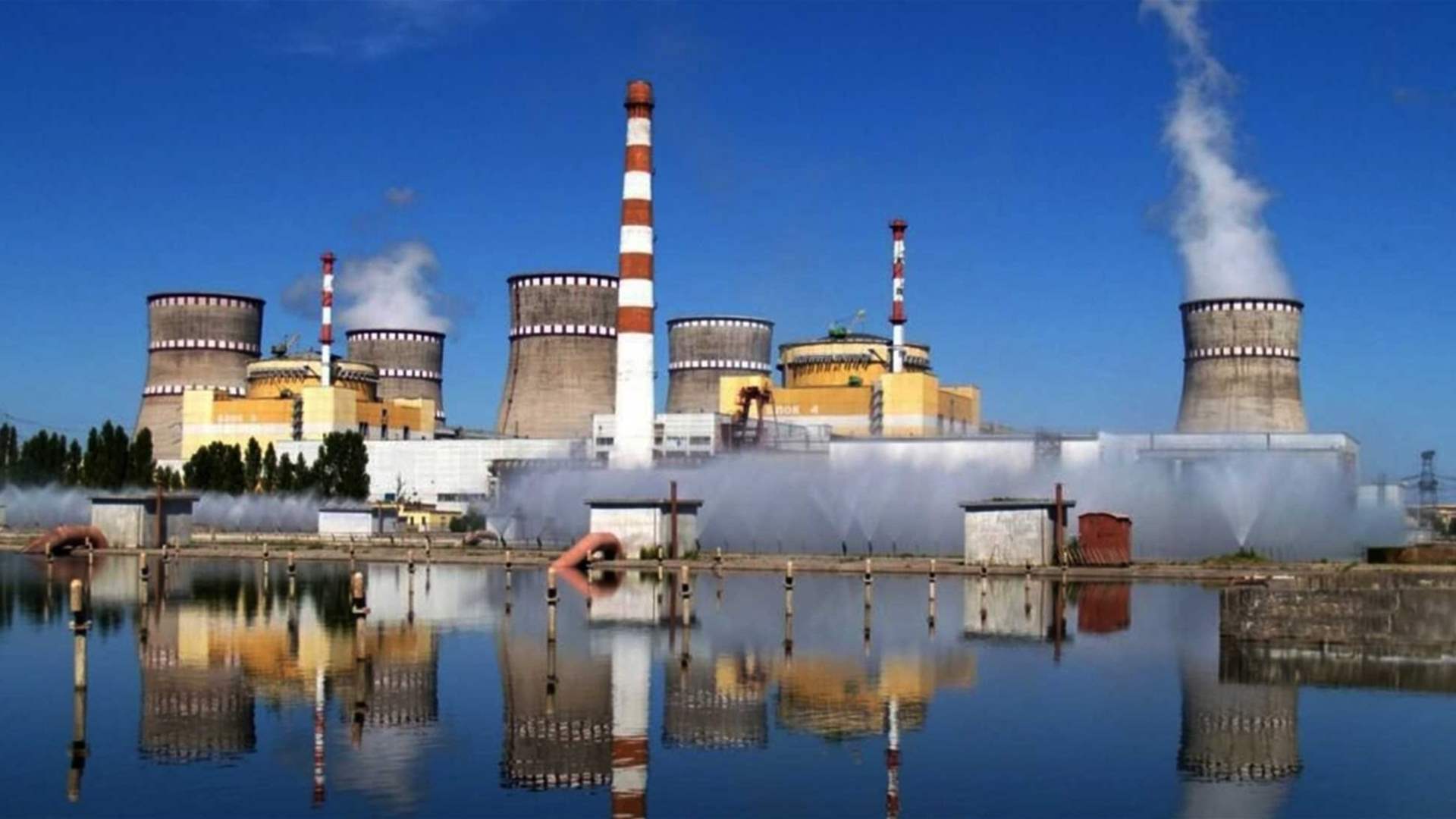 محطة زابوريجيا النووية &quot;من دون كهرباء&quot; بعد ضربة روسية 